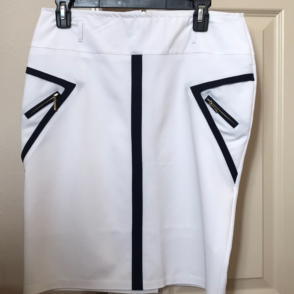 White pencil skirt